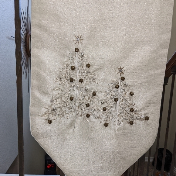 White Winter Holiday Tassel Table Runner with Jingle Bells - Picture 5 of 6